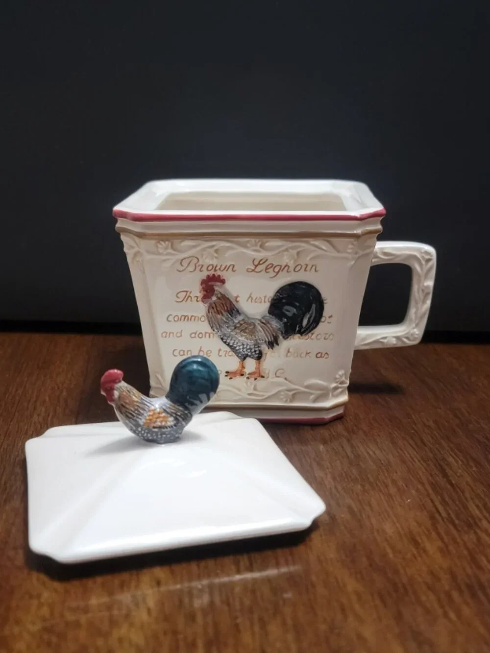 MWW Market Brown Leghorn Rooster Covered Mug Cup with 3D Rooster Lid